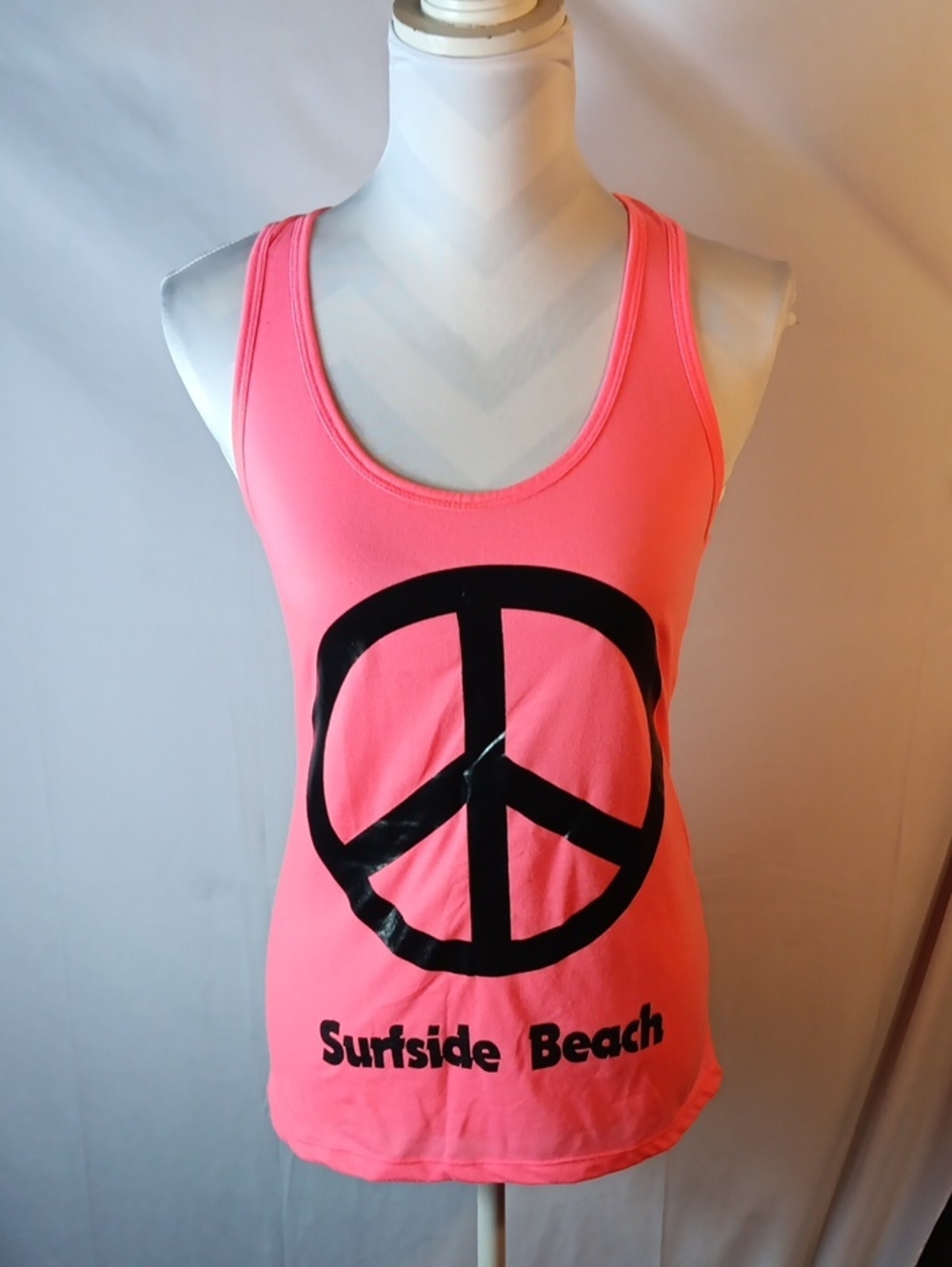 Lagaci Coral Pink Tank Top with Black Peace Graphic